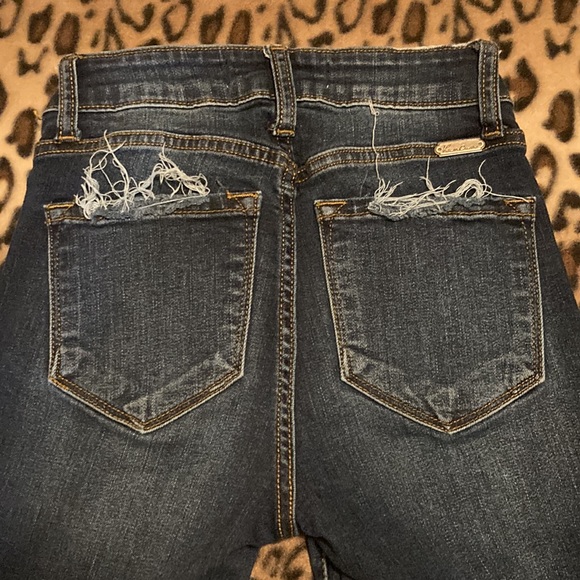 2 for $35 KanCan Jeans Mid Rise Ankle Distressed Skinny Jeans Women’s Size 0 - Picture 9 of 16